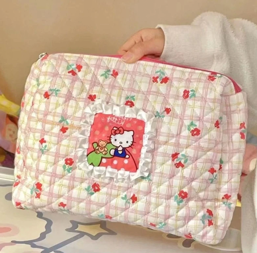 Hello Kitty Makeup Pouch