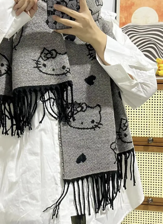 Hello Kitty Knitted Scarf